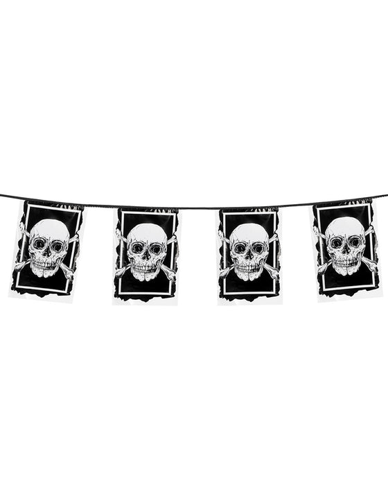 Guirlande 10 drapeaux en plastique Pirate Jolly Roger 30 x 20 cm