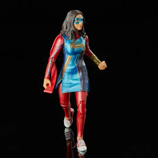 MARVEL - Ms. Marvel - Figurine Legend Series 15cm