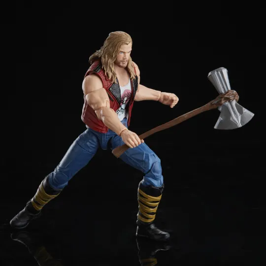 THOR LOVE AND THUNDER - Ravager Thor - Figurine Legends Series 15cm