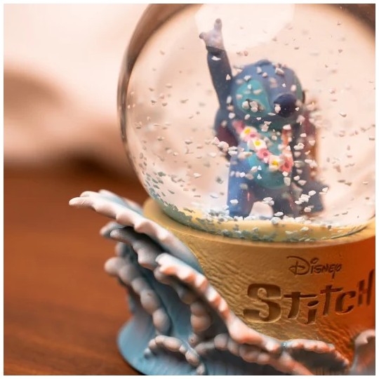 STITCH - Surf - Boule à Neige 80mm