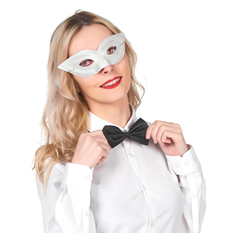 Loup venitien blanc adulte