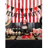 6 Assiettes en carton fête de pirate rouges 20 cm