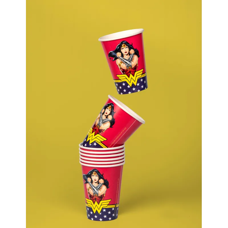 8 Gobelets en carton Wonder Woman 210 ml