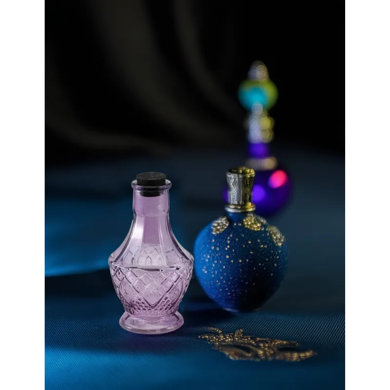 Petite fiole en verre violet 11,5 cm