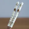 KIKI LA PETITE SORCIERE - Esquisses Jaune - baguettes Laquées 21cm