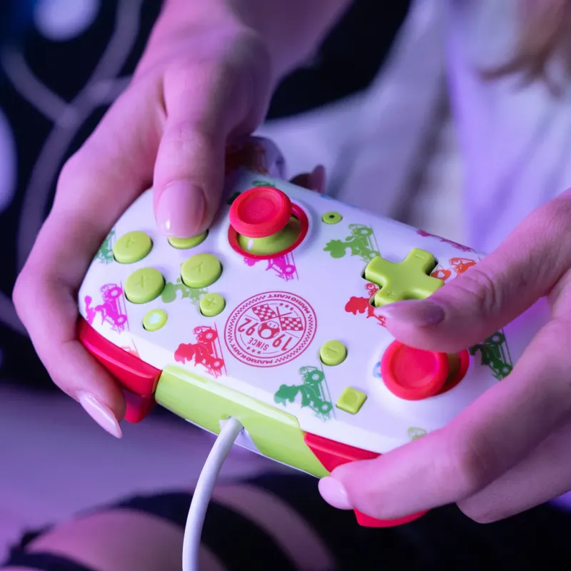 Official Switch Wired Controller - Mario Kart Racer