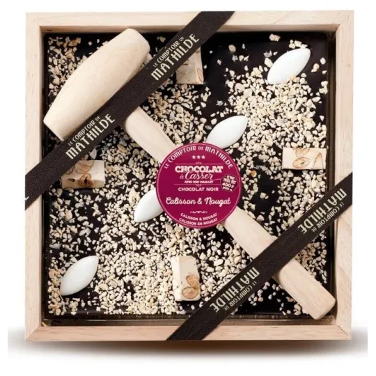 https://old.nimestore.com/33904/noir-calisson-et-nougat-chocolat-a-casser.jpg