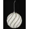 http://www.vegaoopro.com/images/rep_art/gra/335/9/335965/boule-de-noel-blanche-et-argent-8-cm_335965.jpg