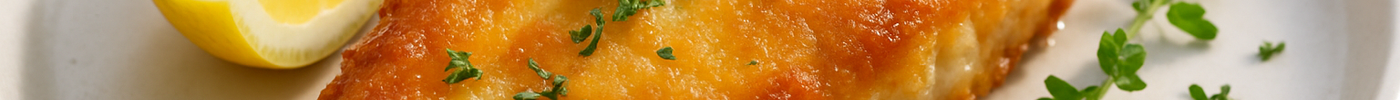 Blinis maison à la farine de sarrasin, chantilly salée et œufs de saumon