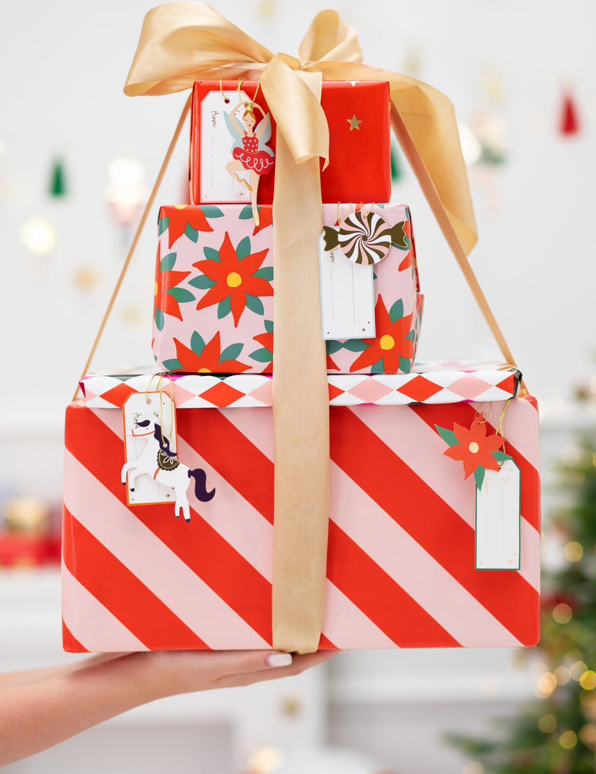 12 Etiquettes en carton de Noël 9 x 4 cm