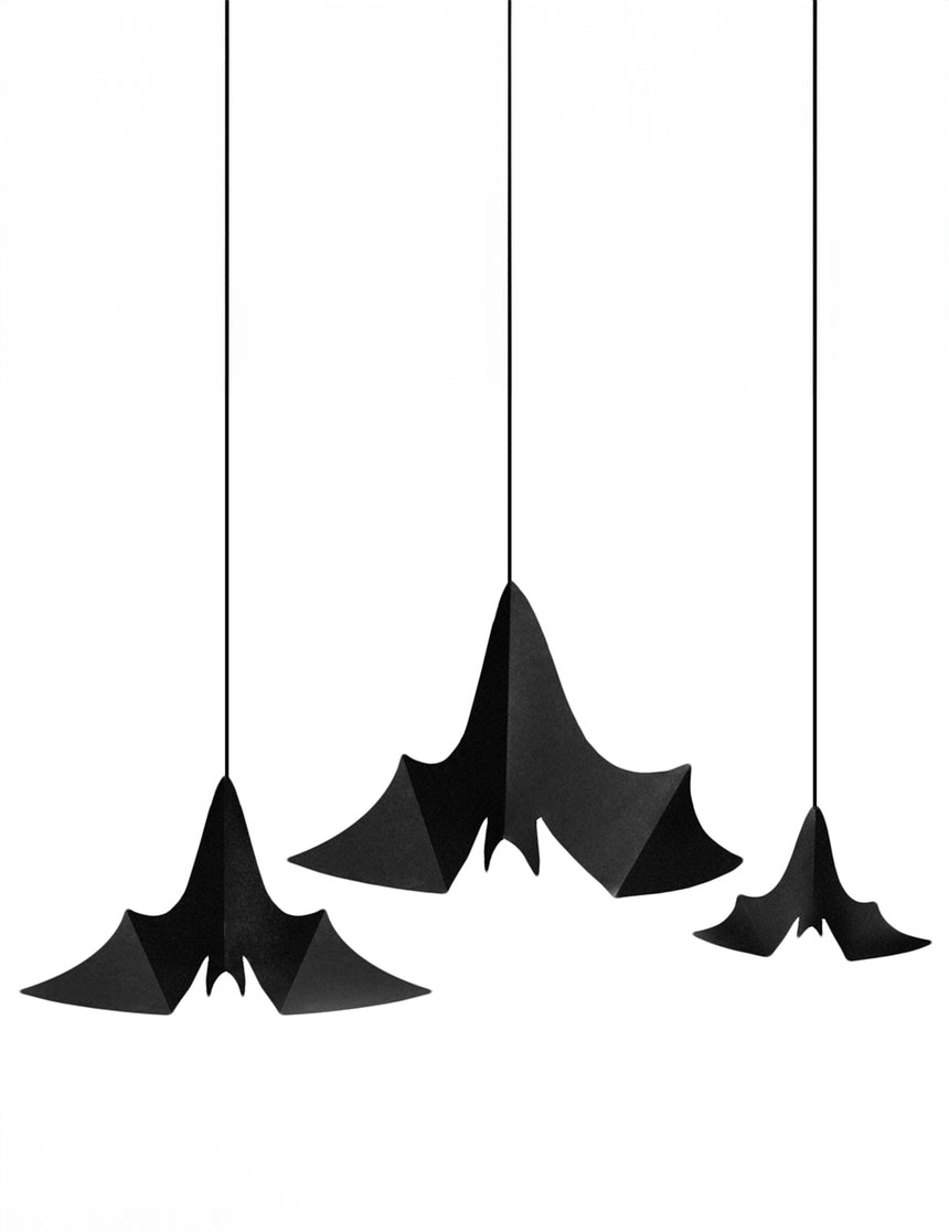 3 Suspensions en carton chauve-souris noires