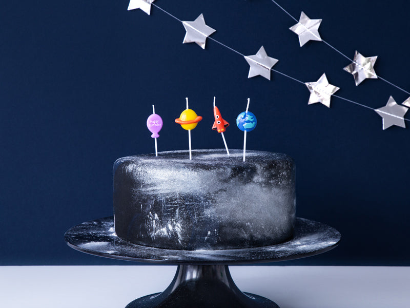 4 bougies d'anniversaire astronaute fusée et planète