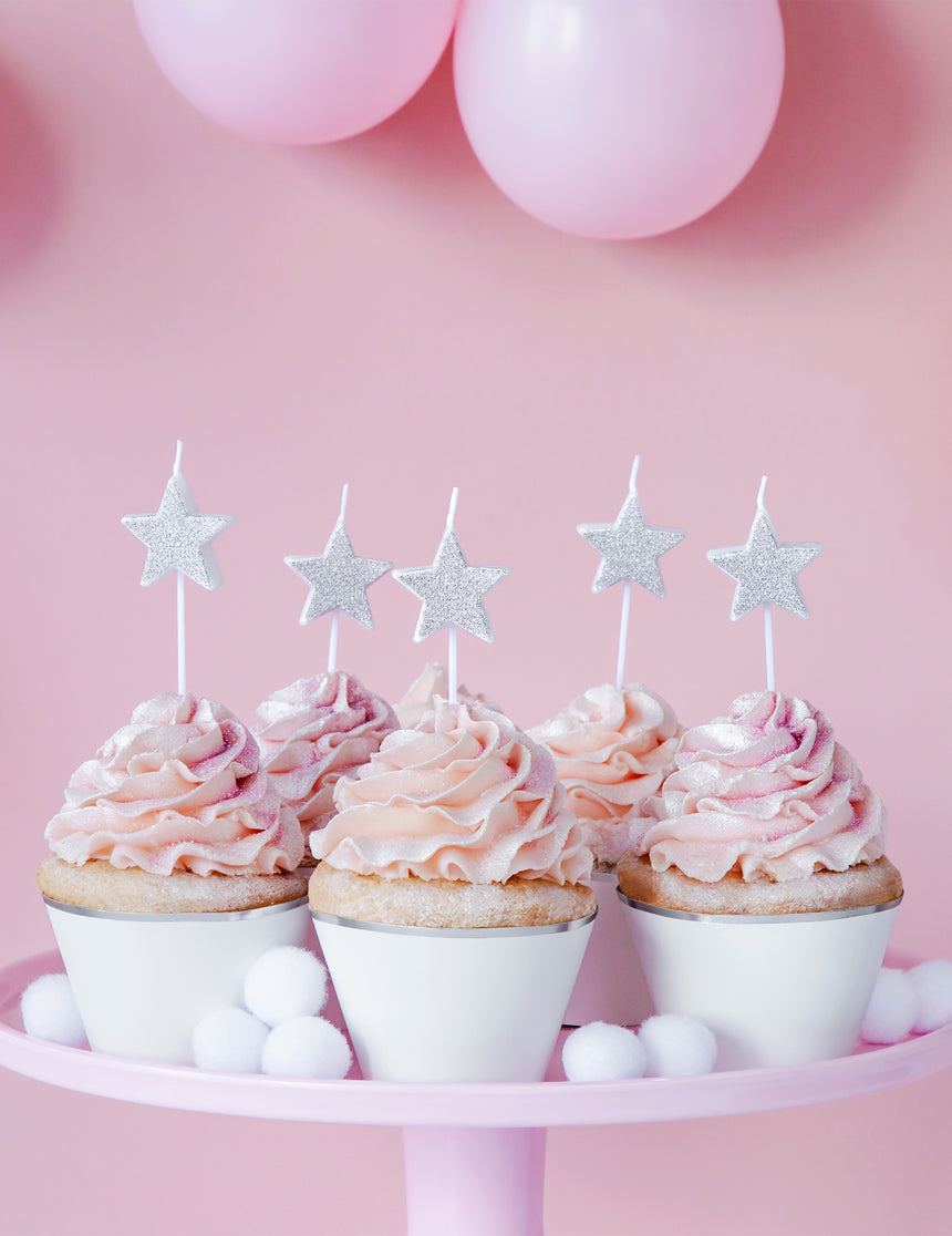 5 Bougies d'anniversaire sur pic étoiles argentées pailletées 3,5 cm