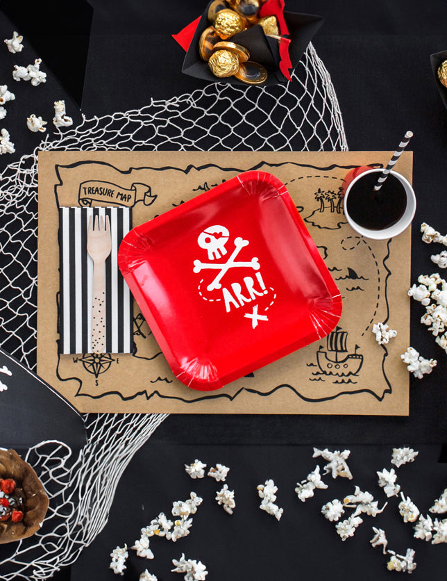 6 Assiettes en carton fête de pirate rouges 20 cm