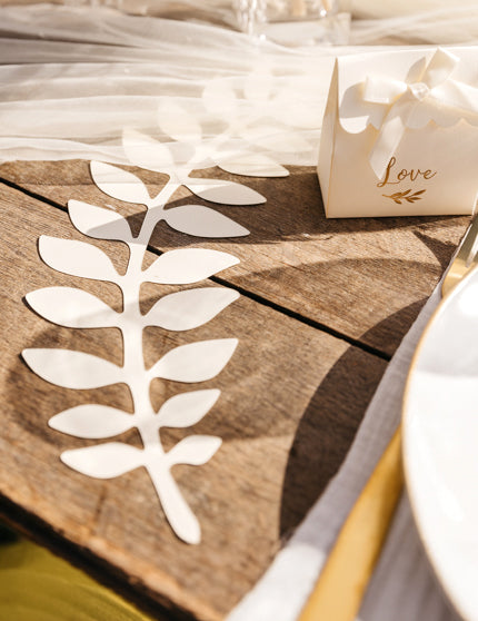 6 feuilles fougères et eucalyptus blanches et or 30 cm en papier