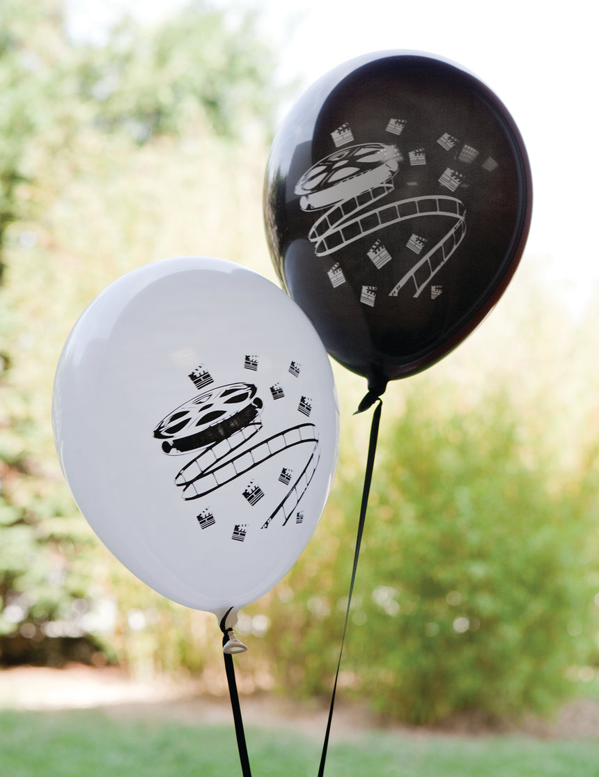 8 Ballons en latex cinéma noirs et blancs 30 cm
