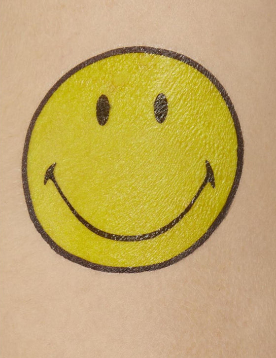 9 tatouages Smiley multicolores