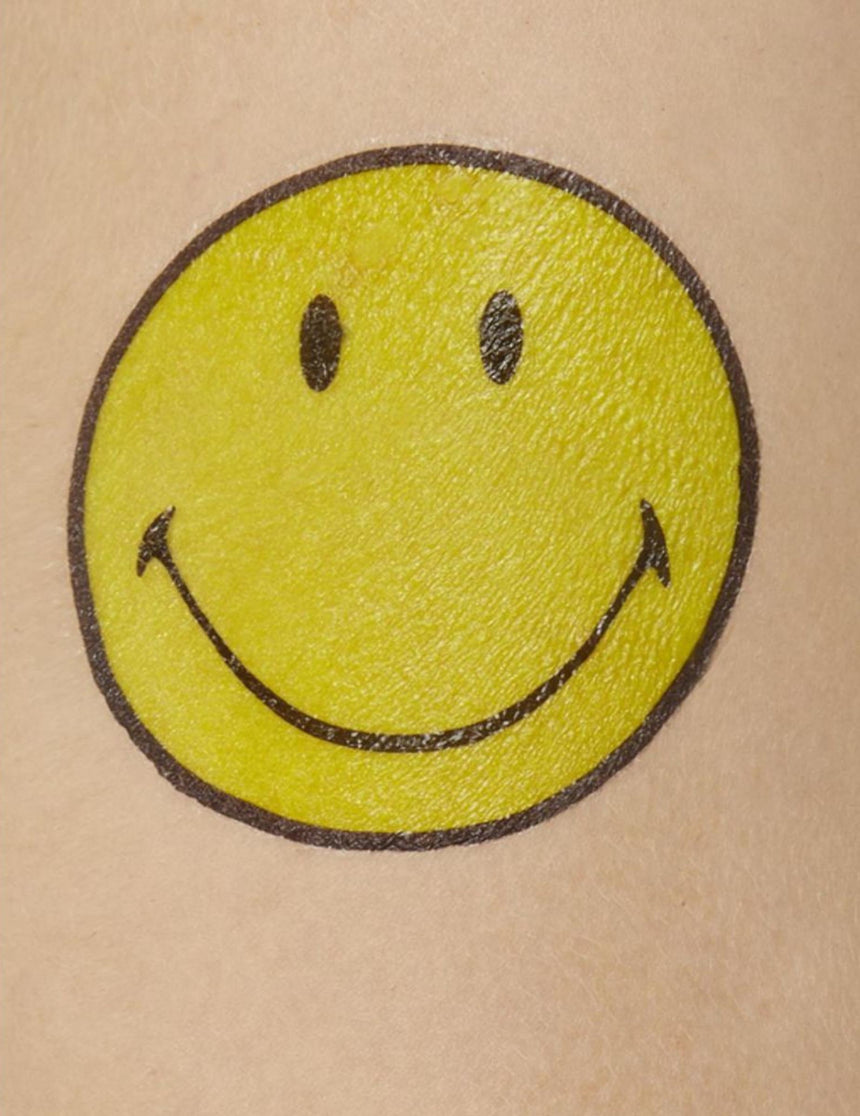 9 tatouages Smiley multicolores