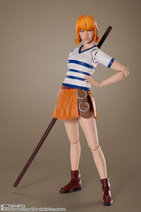 ONE PIECE NETFLIX - Nami - Figurine S.H. Figuarts 15cm