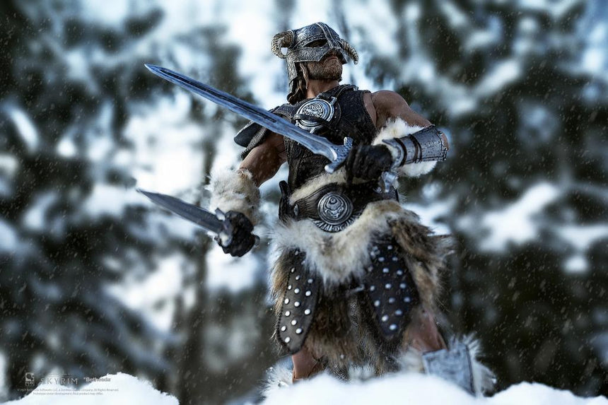 SKYRIM - Dragonborn standard - Figurine articulée '22x9x35cm'