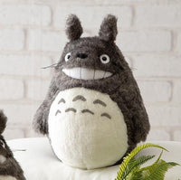 MON VOISIN TOTORO - Totoro Gris Souriant - Peluche Acrylique M