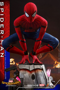 HOMECOMING - Spider-Man - Figurine Exlusive 28cm