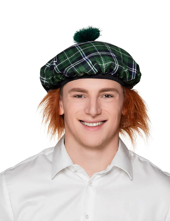 Béret écossais vert avec cheveux adulte