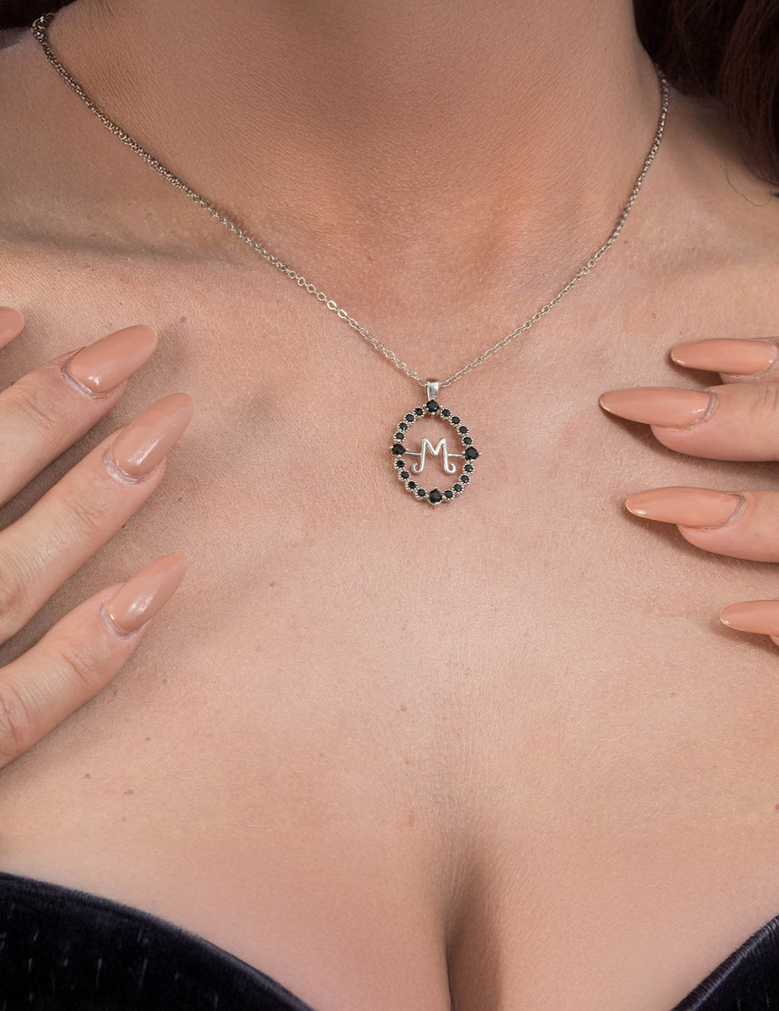 Collier reversible W-M Mercredi Wednesday
