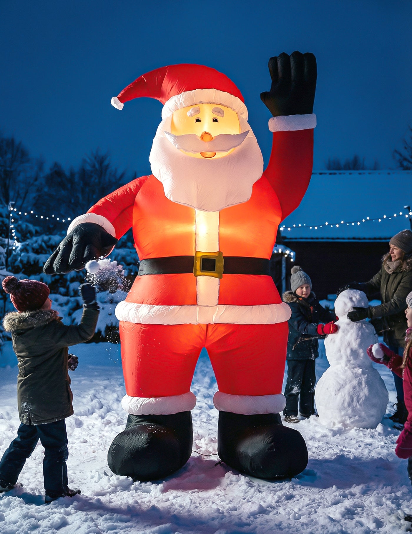Décoration Père Noël géant gonflable et lumineux 244 cm