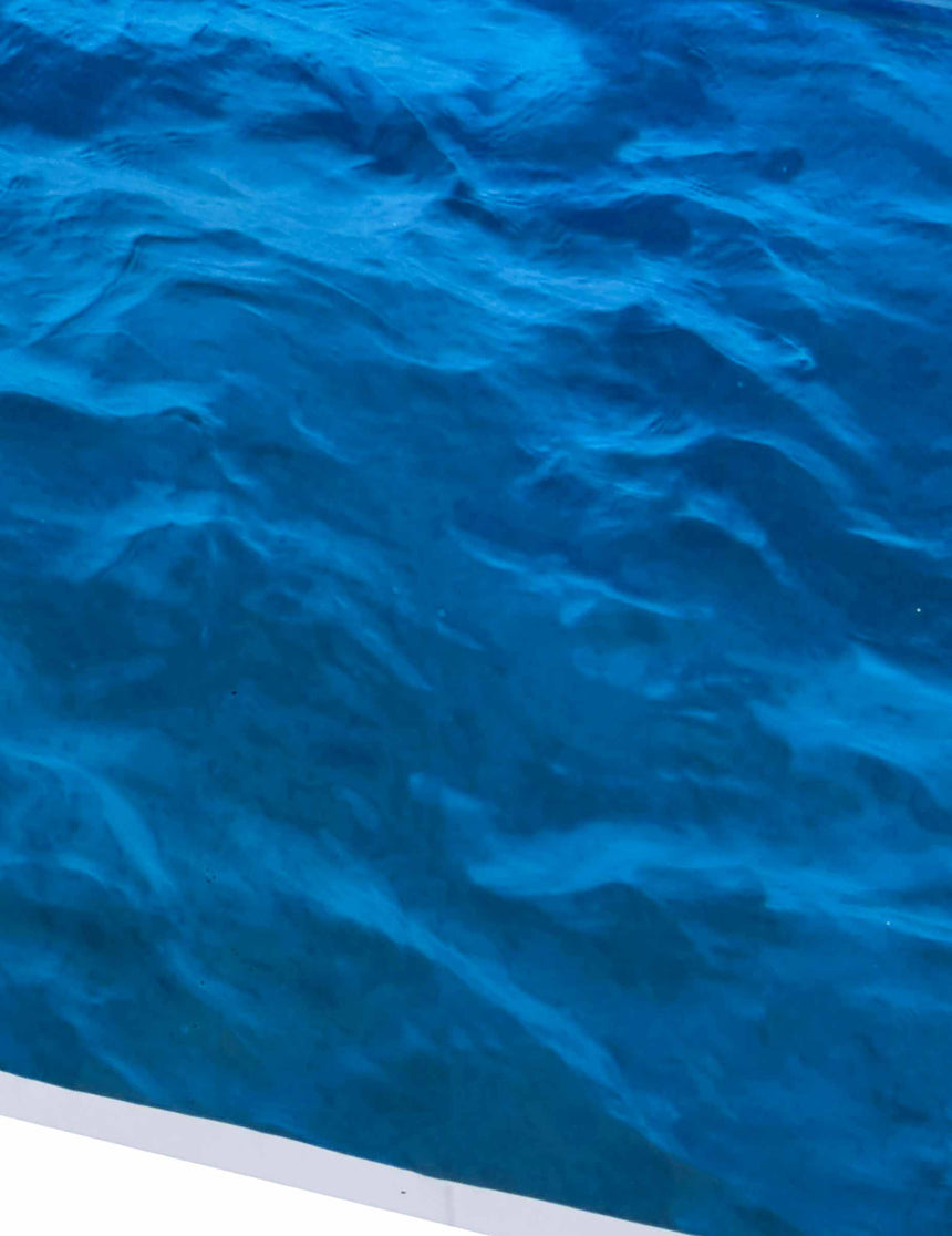 Nappe bleue en plastique vagues de l'océan 137 x 274 cm