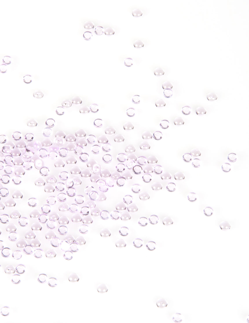Perles effet goutte de pluie parme 50 g pour décoration de table