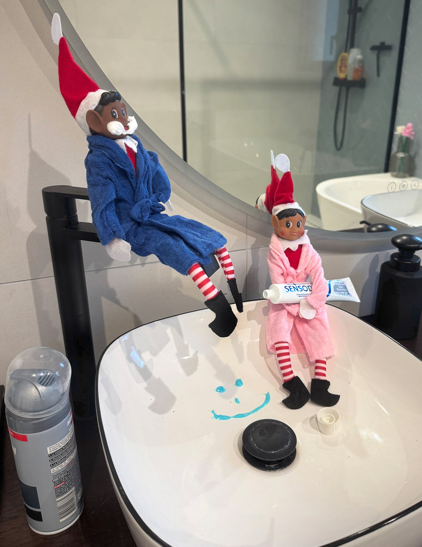 Robe de chambre bleue pour poupée lutin farceur