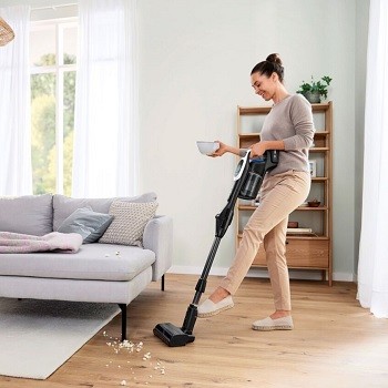 Aspirateur balai